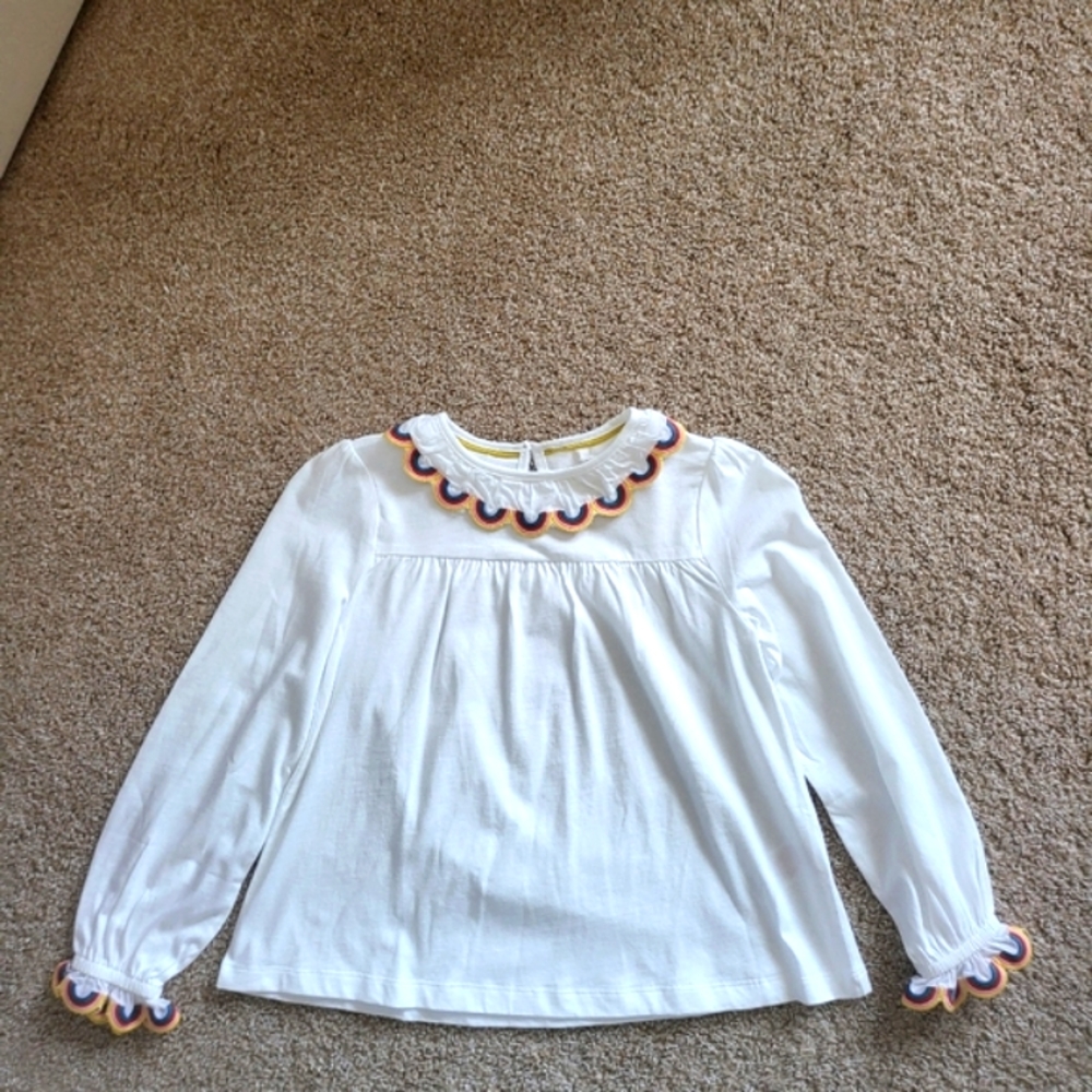 ♥️NWT♥️ BODEN GIRLS EMBROIDERED TOP